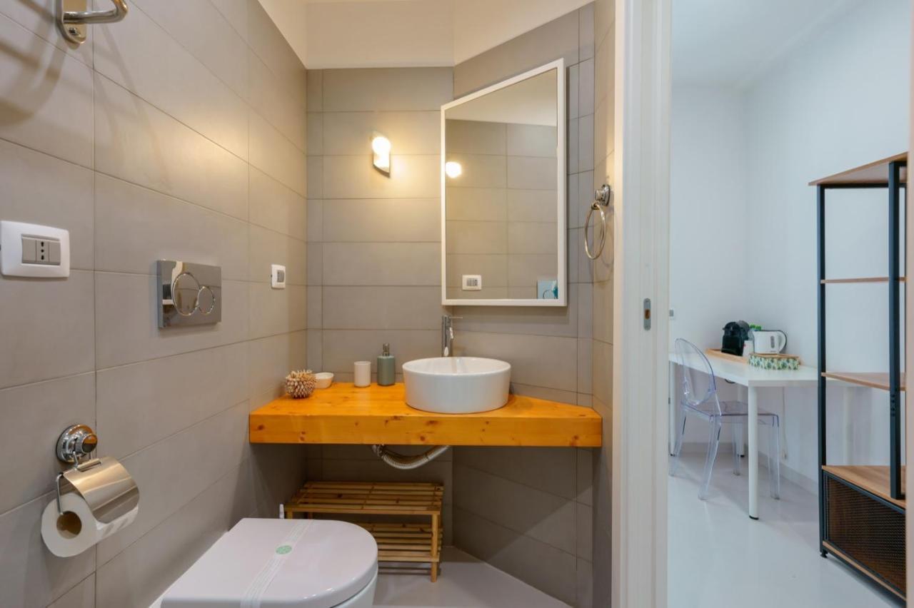 Lumiere Rooms - Eja Sardinia Кальярі Екстер'єр фото
