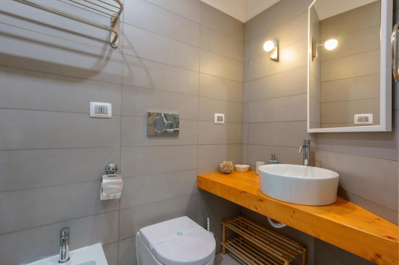 Lumiere Rooms - Eja Sardinia Кальярі Екстер'єр фото
