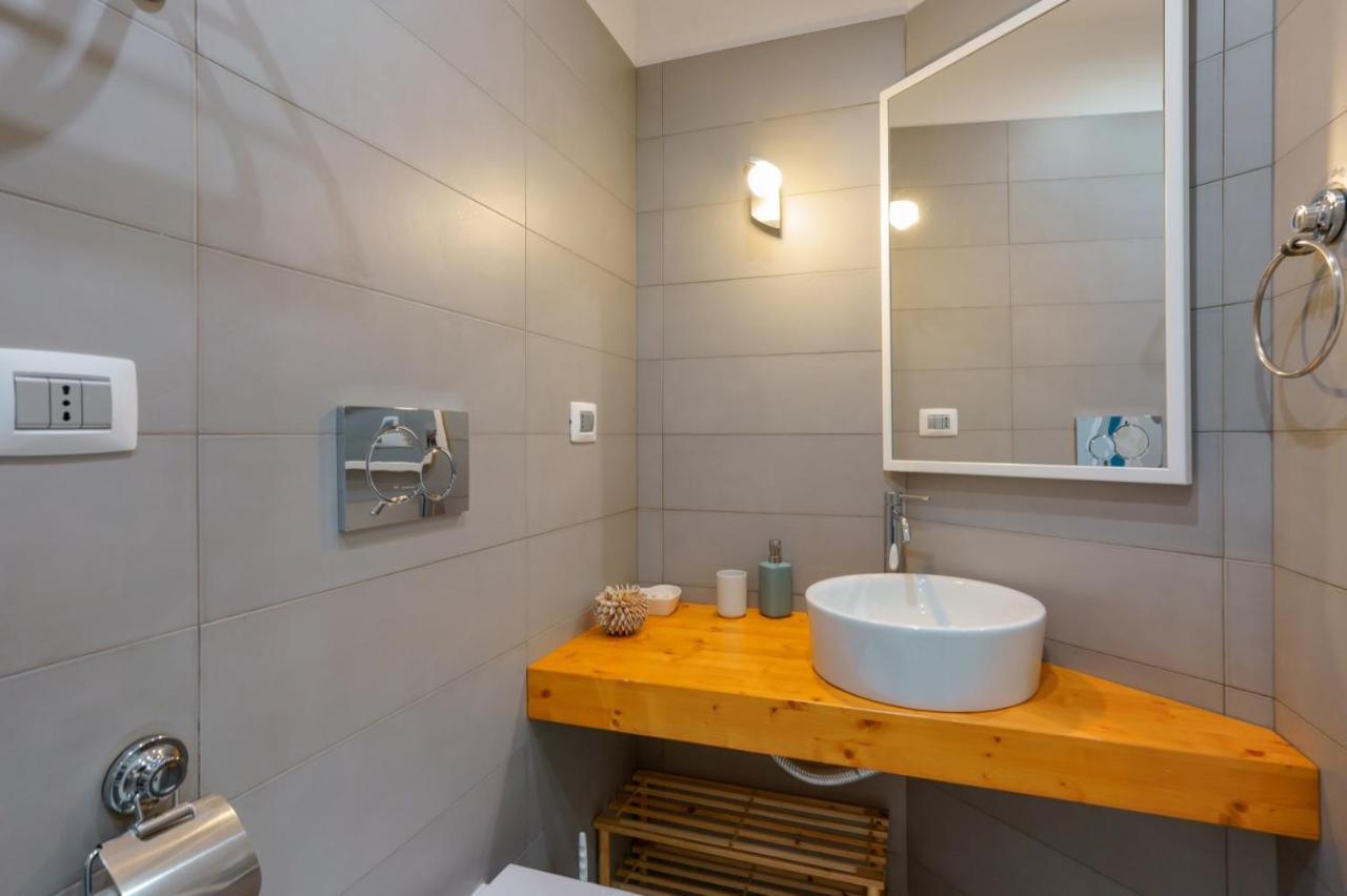 Lumiere Rooms - Eja Sardinia Кальярі Екстер'єр фото
