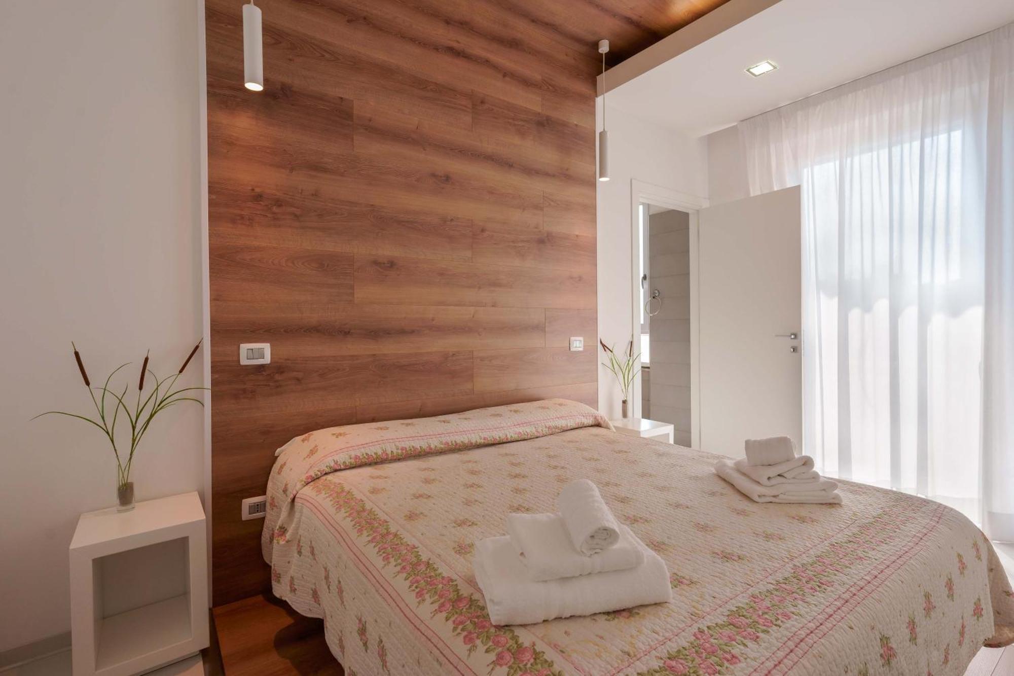 Lumiere Rooms - Eja Sardinia Кальярі Екстер'єр фото